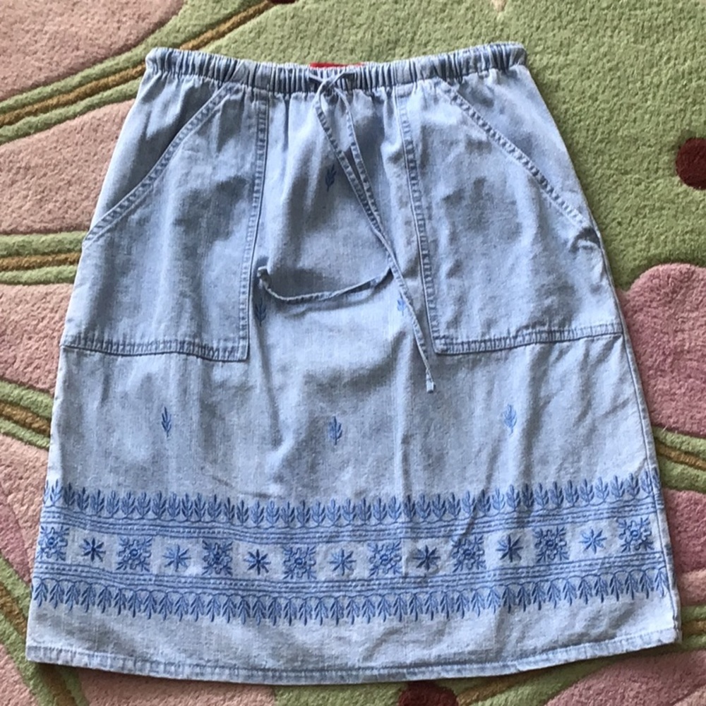 Vintage Gloria Vanderbilt chambray skirt